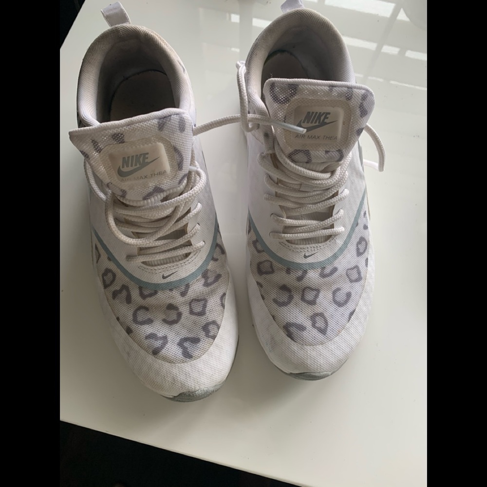 Preloved nike air Max Thea